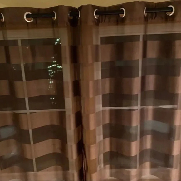 Sofia Grommet Curtain panel - Picture 4 of 5